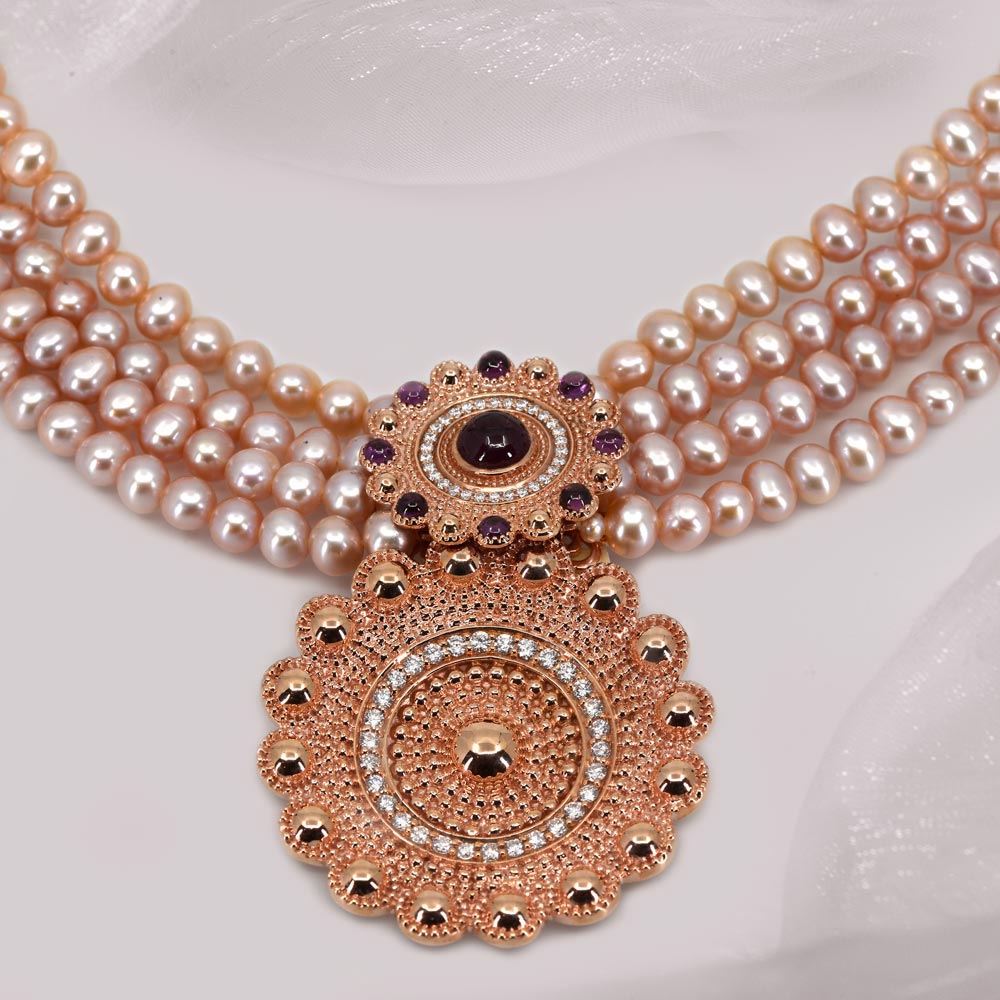Dinar Classic Pearl Necklace