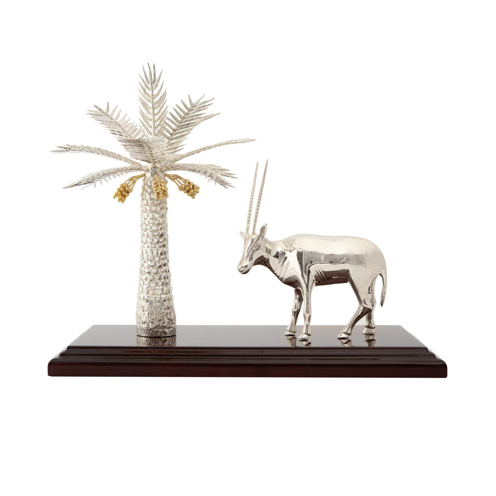 Oryx & Palm Tree